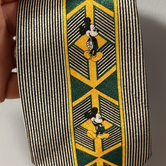 Mickey Mouse Clip on Boys Tie - Picture 7 of 7